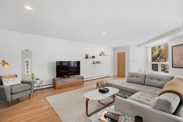 Interior, Living room, Recessed Lighting, Wood Texture Flooring