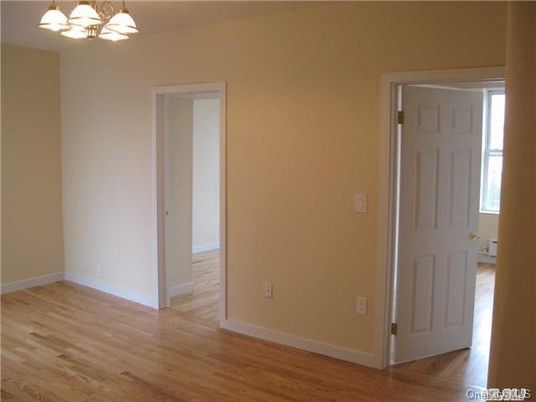 Empty room, Interior, Pendant Lights, Wood Texture Flooring