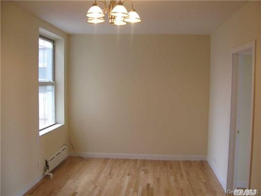 Empty room, Interior, Pendant Lights, Wood Texture Flooring