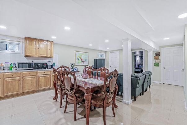 Dining room, Interior, Kitchen, Living room, Recessed Lighting