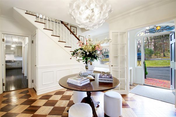 Chandelier, Interior, Wood Texture Flooring