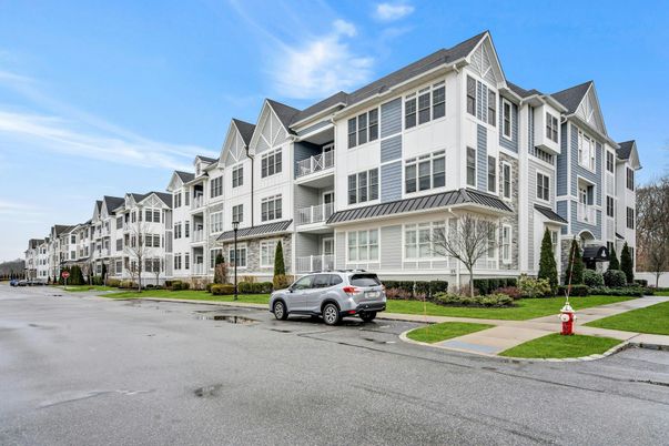 Exterior, Facade, Condo Building