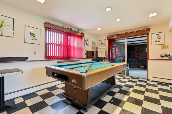 Billiard Table, Game Room, Interior, Recessed Lighting