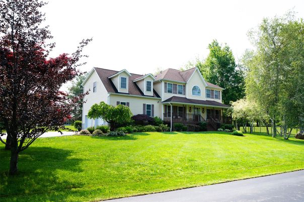 Backyard, Exterior, Facade, Farmhouse