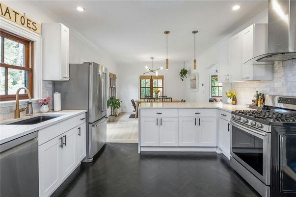Dining room, Interior, Kitchen, Pendant Lights, Recessed Lighting, Stainless Steel Appliances, Wood Texture Flooring