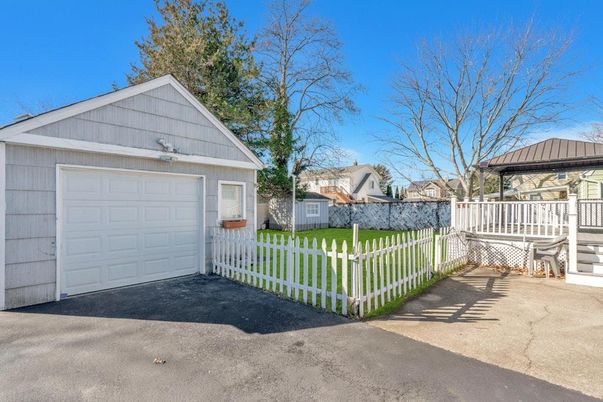 Backyard, Detached Garage, Exterior