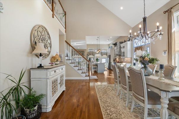 Chandelier, Dining room, Interior, Kitchen, Pendant Lights, Recessed Lighting, Wood Texture Flooring