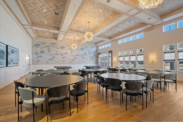 Chandelier, Dining room, Interior, Recessed Lighting, Wood Texture Flooring