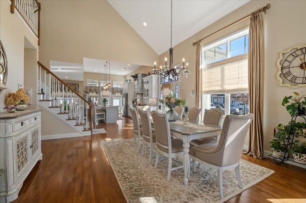 Chandelier, Dining room, Interior, Kitchen, Pendant Lights, Recessed Lighting, Wood Texture Flooring