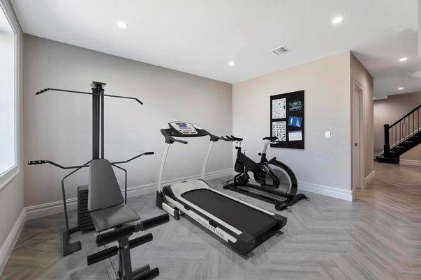Fitness Equipment, Interior, Recessed Lighting, Wood Texture Flooring