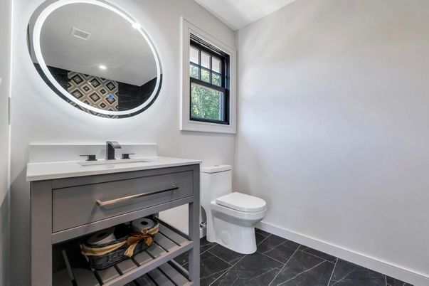 Bathroom, Interior, Recessed Lighting