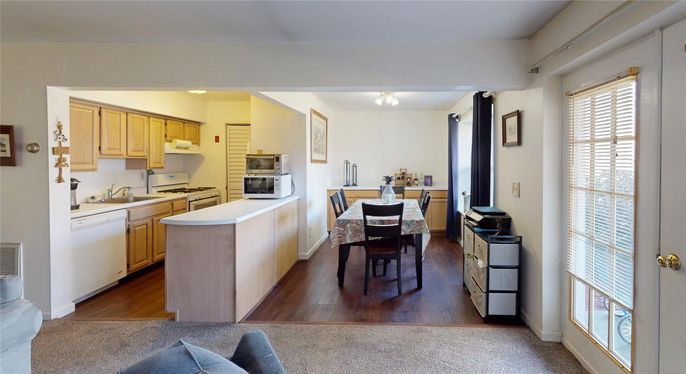 Dining room, Interior, Kitchen, Stainless Steel Appliances, Wood Texture Flooring