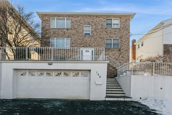 Attached, Exterior, Facade, Brick Facade, Rowhouse