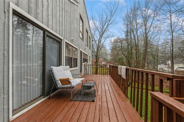 Exterior, Wood Texture Flooring