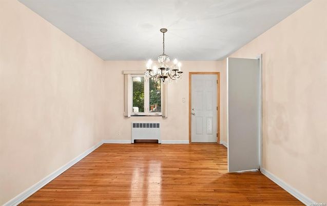 Chandelier, Empty room, Interior, Wood Texture Flooring