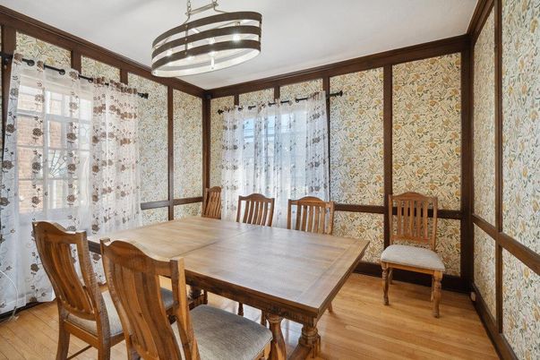 Dining room, Interior, Wood Texture Flooring
