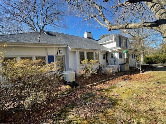 Backyard, Exterior, Facade, Cape Cod