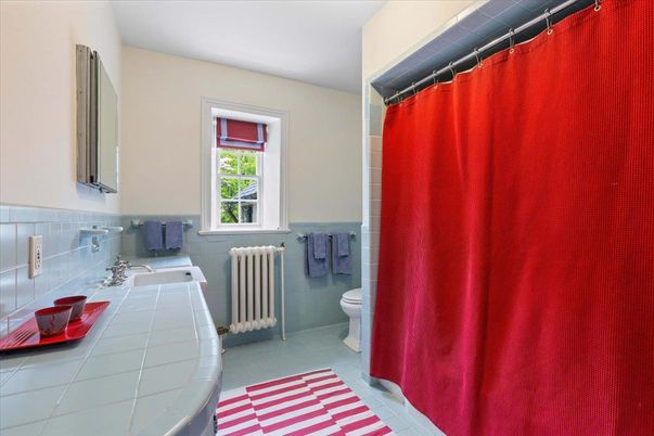 Bathroom, Interior, Tile Countertops
