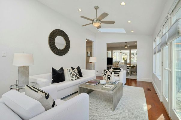 Dining room, Interior, Living room, Recessed Lighting, Wood Texture Flooring