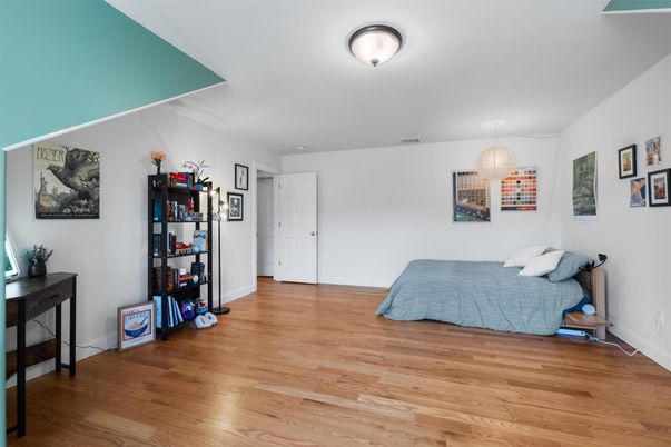 Bedroom, Interior, Pendant Lights, Wood Texture Flooring