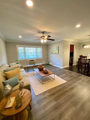 Dining room, Interior, Living room, Recessed Lighting, Wood Texture Flooring