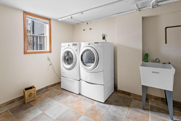 Interior, Washer