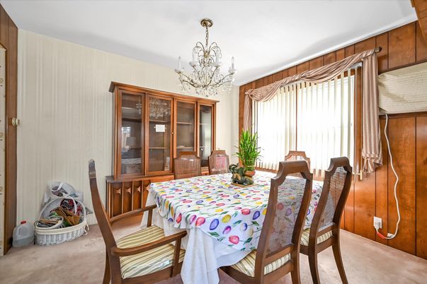 Chandelier, Dining room, Interior