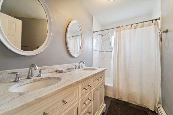 Bathroom, Dual Sink Vanities, Interior