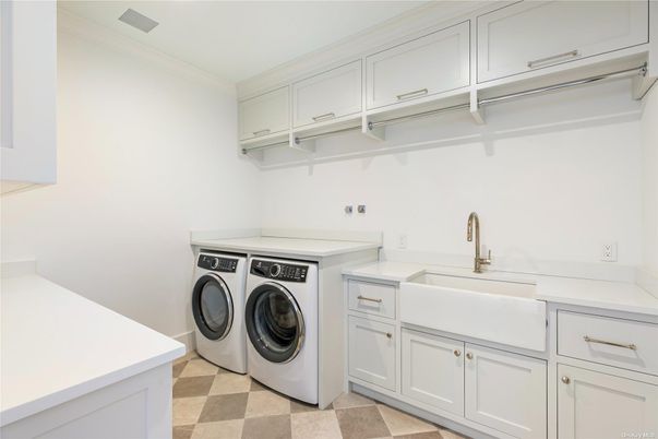Interior, Washer
