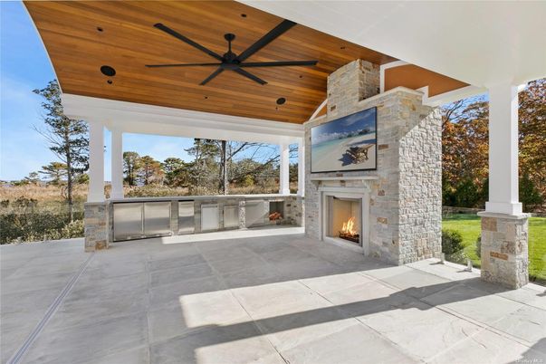 Exterior, Fireplace