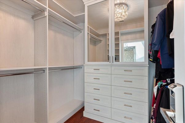 Interior, Walk-in Closets, Wood Texture Flooring