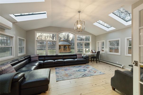 Interior, Living room, Pendant Lights, Wood Texture Flooring
