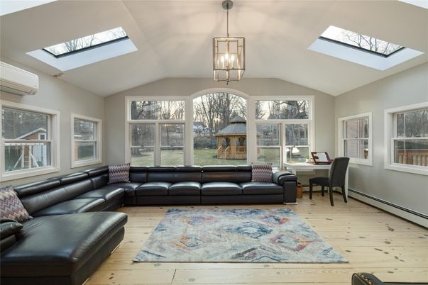 Interior, Living room, Pendant Lights, Wood Texture Flooring
