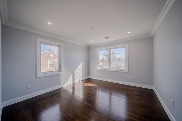 Empty room, Interior, Recessed Lighting, Wood Texture Flooring