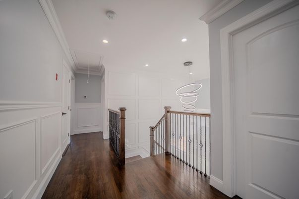 Interior, Pendant Lights, Recessed Lighting, Wood Texture Flooring