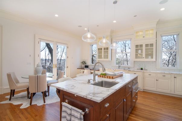 Dining room, Interior, Kitchen, Pendant Lights, Recessed Lighting, Wood Texture Flooring
