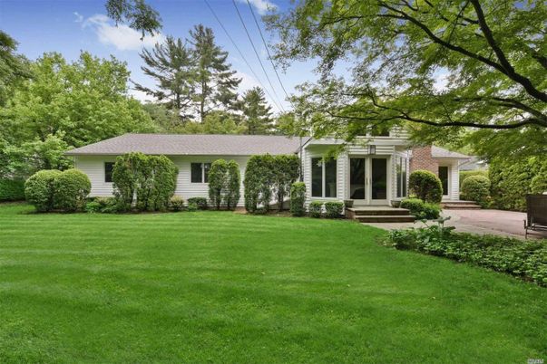 Backyard, Exterior, Facade, Brick Facade, Cape Cod
