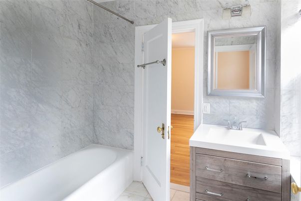 Bathroom, Interior, Marble, Marble Walls