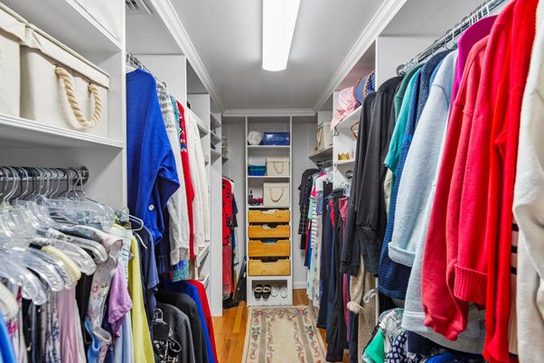 Interior, Walk-in Closets, Wood Texture Flooring