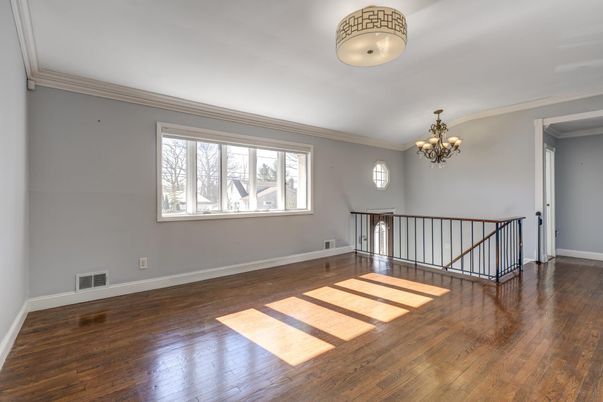 Chandelier, Empty room, Interior, Wood Texture Flooring