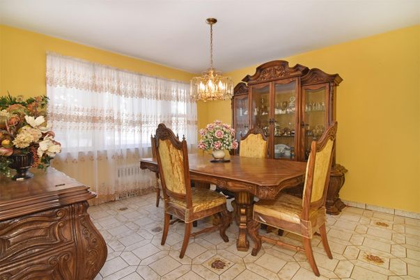 Chandelier, Dining room, Interior