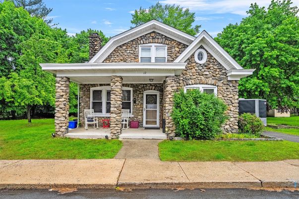 Exterior, Facade, Brick Traditional