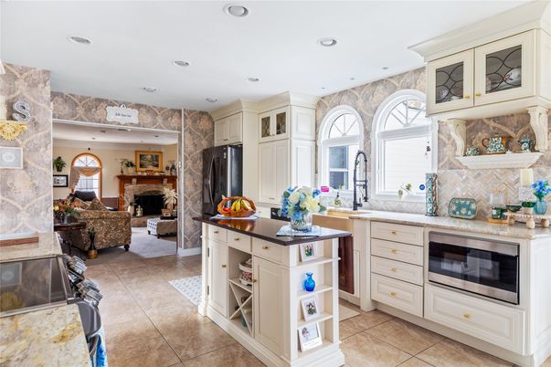 Fireplace, Interior, Kitchen, Living room, Recessed Lighting