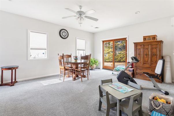 Dining room, Fitness Equipment, Interior, Recessed Lighting