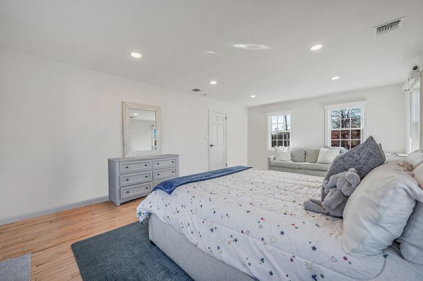 Bedroom, Interior, Recessed Lighting, Wood Texture Flooring