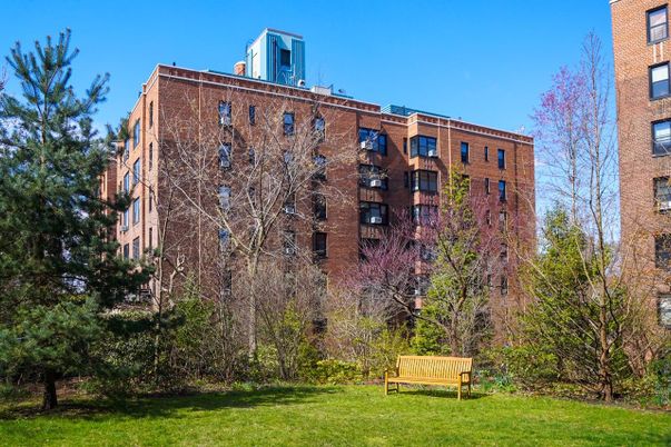 Exterior, Facade, Condo Building