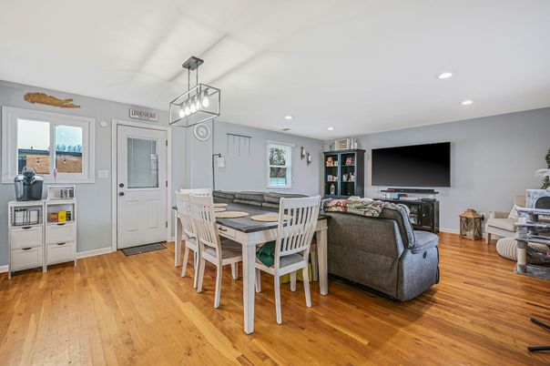 Dining room, Interior, Living room, Pendant Lights, Recessed Lighting, Wood Texture Flooring