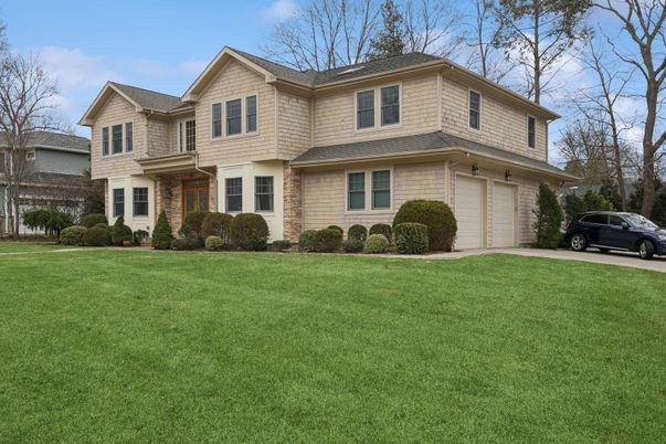 Attached, Exterior, Facade, Brick Traditional