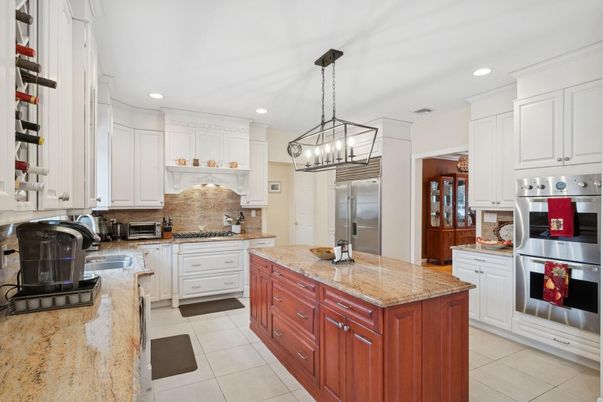 Interior, Kitchen, Pendant Lights, Recessed Lighting, Stainless Steel Appliances
