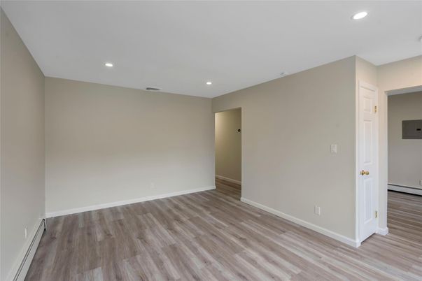 Empty room, Interior, Recessed Lighting, Wood Texture Flooring
